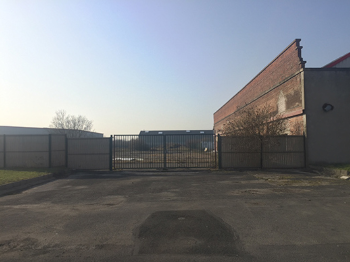 To let – 270 m² non-subdivisible workshop in Coquelles near Calais (62)