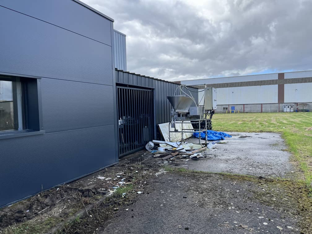 To let – 1,100 m² agri-food building in Migennes, Yonne (89)