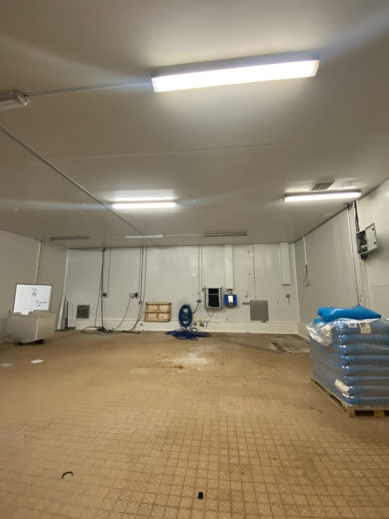To let – 1,100 m² agri-food building in Migennes, Yonne (89)