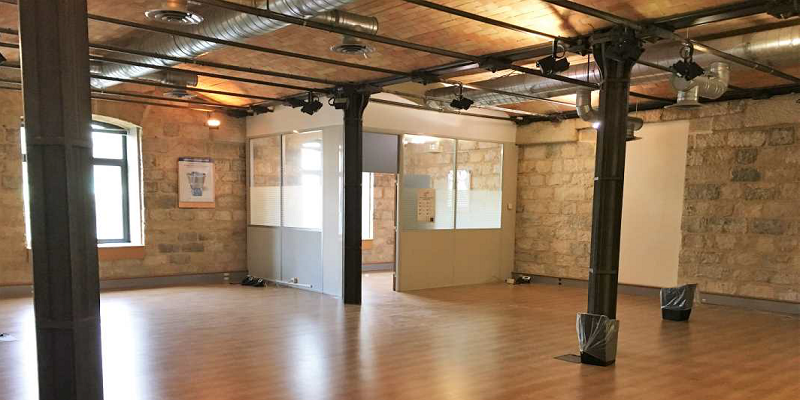 To let – 2,512 m² offices in Marseille (13) – Les Docks / PACA