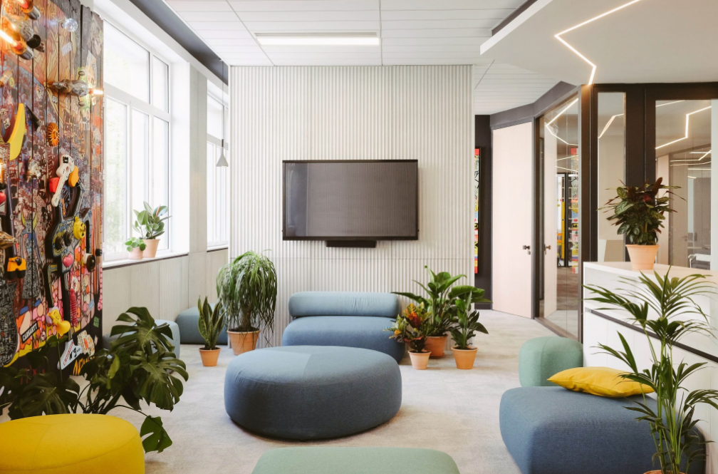 To let – Offices in the Zebox business incubator – 2nd arrondissement of Marseille (13)
