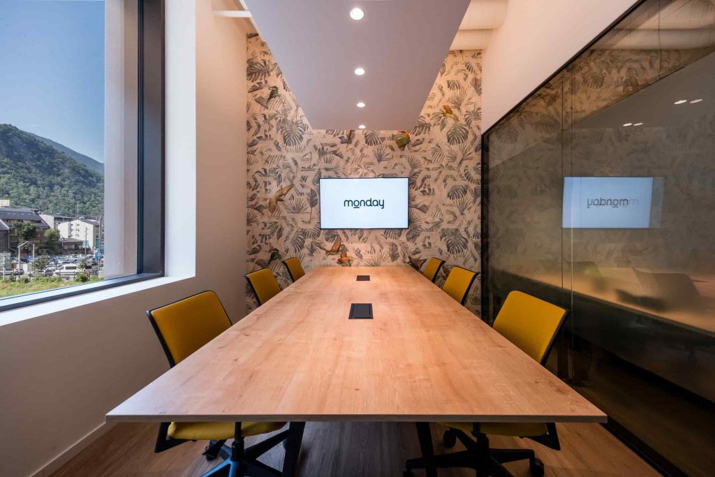 To let – Offices in a co-working space in Andorra