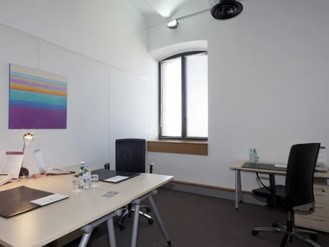 To let – Offices in a co-working space in the Euroméditerranée business park – 2nd arrondissement of Marseille (13)
