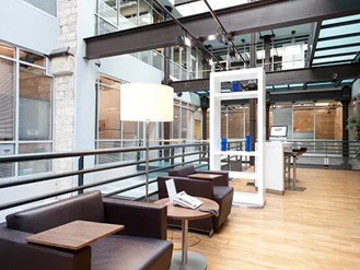 To let – Offices in a co-working space in the Euroméditerranée business park – 2nd arrondissement of Marseille (13)