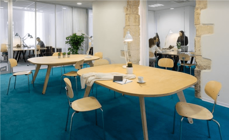 To let – Offices in a co-working space in the Joliette Business District – 2nd arrondissement of Marseille