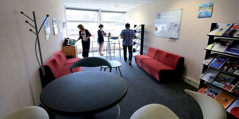 To let – Offices ranging from 15 to 78 m² at the NumériParc Business Incubator in Roanne – Loire (42)