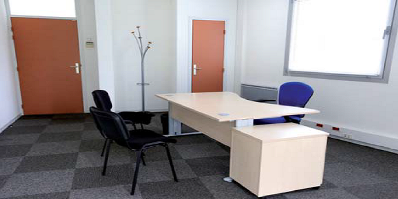 To let – Offices ranging from 15 to 78 m² at the NumériParc Business Incubator in Roanne – Loire (42)