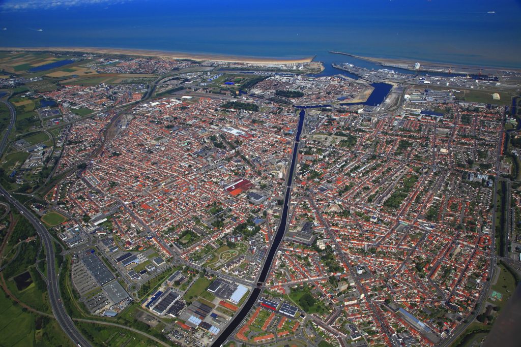 To let – offices ranging from 15 m² to 50 m² in Calais
