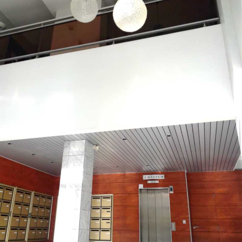 To let – 167 m² of offices in the Joliette district – 2nd arrondissement of Marseille