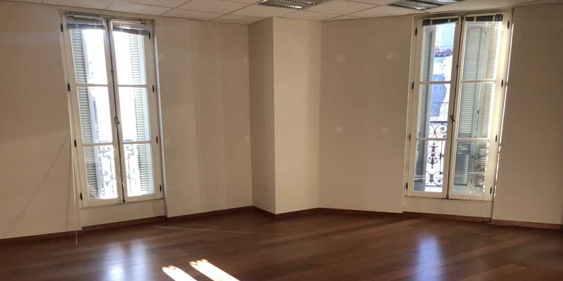 To let – 1,896 m² of offices near the Vieux Port in Marseille – 2nd arrondissement
