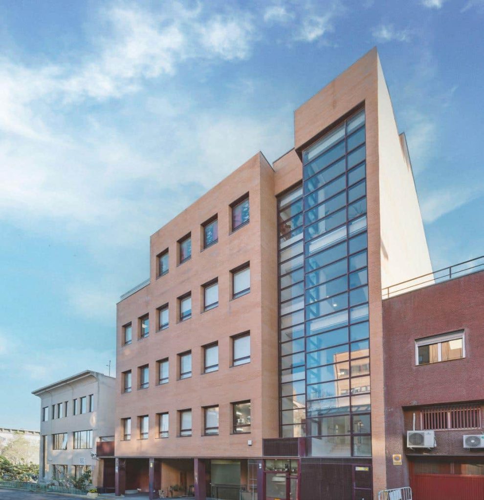 To Let – 2,399 m² of offices in the Fuencarral district of Madrid – Spain