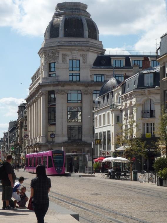 To let – Offices ranging from 250 to 1,245 m² in Reims city centre – Marne (51)