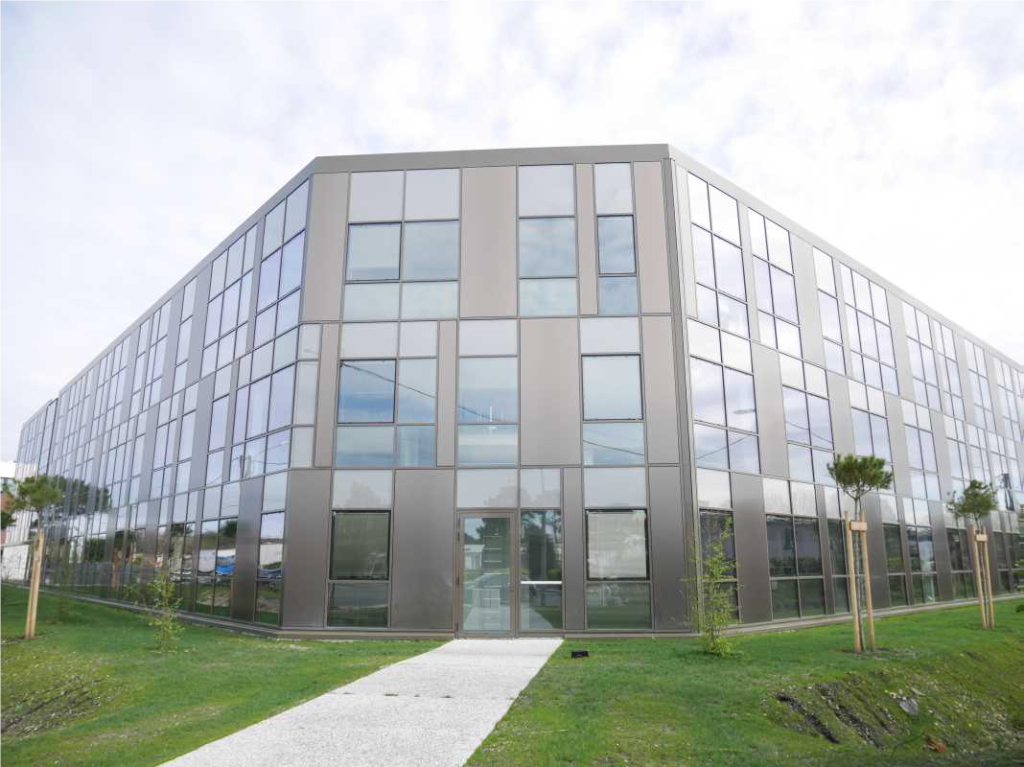 To let – modular offices ranging from 159 m² to 1,270 m² in Pessac, near Bordeaux