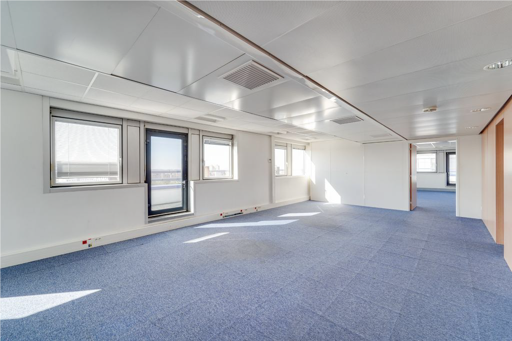 To let – modular offices ranging from 230 m² to 13,234 m² in Noisy-le-Grand