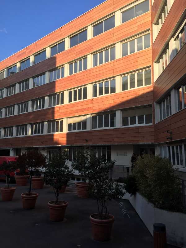 To let – modular offices ranging from 232 m² to 4,686 m² in Saint-Denis
