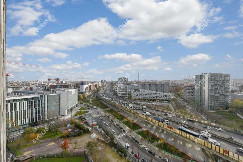 To let – modular offices ranging from 279 m² to 865 m² in Clichy, near Paris (93)