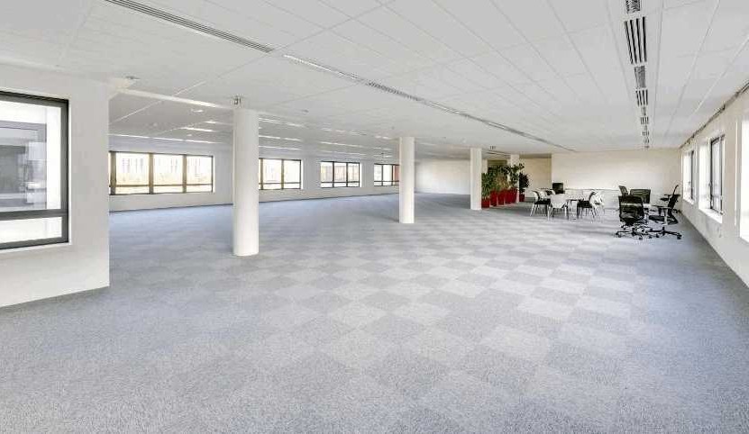To let – flexible-layout offices ranging from 339 m² to 2,586 m² in Rosny-sous-Bois