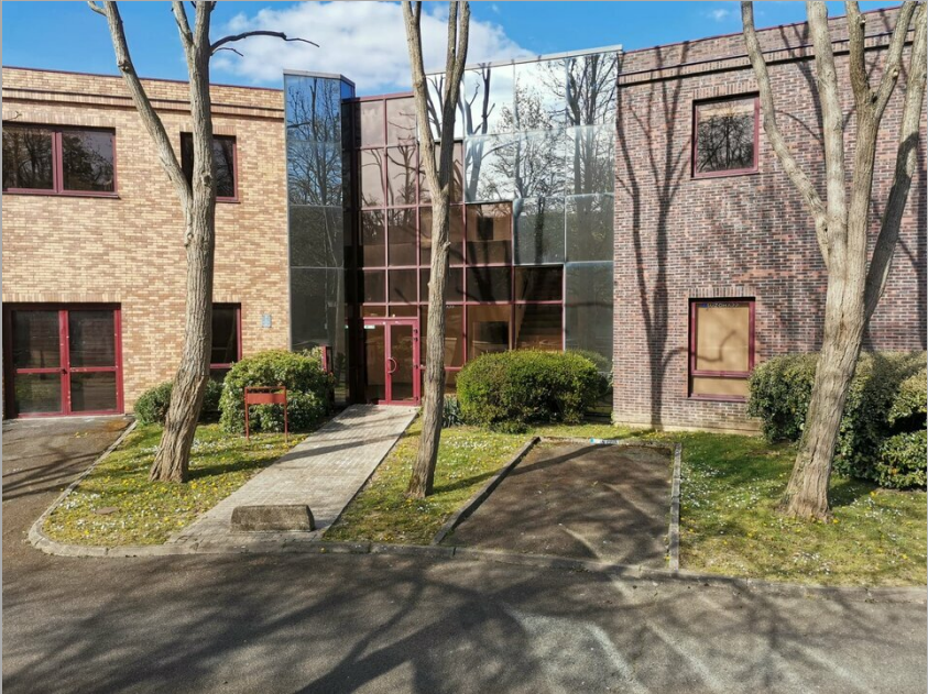 To let – flexible-layout offices ranging from 73 m² to 555 m² in Saint-Germain-en-Laye
