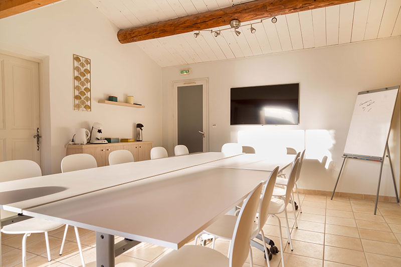 To let – non-subdivisible offices from 12 m² in L’Isle-sur-la-Sorgue near Avignon (84)
