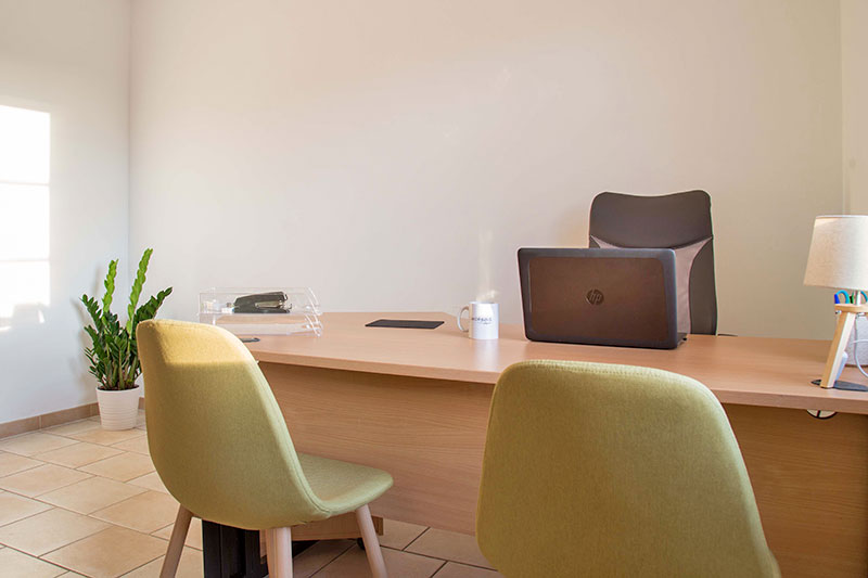 To let – non-subdivisible offices from 12 m² in L’Isle-sur-la-Sorgue near Avignon (84)