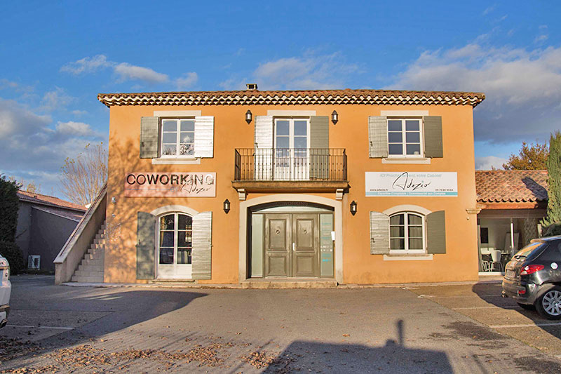 To let – non-subdivisible offices from 12 m² in L’Isle-sur-la-Sorgue near Avignon (84)