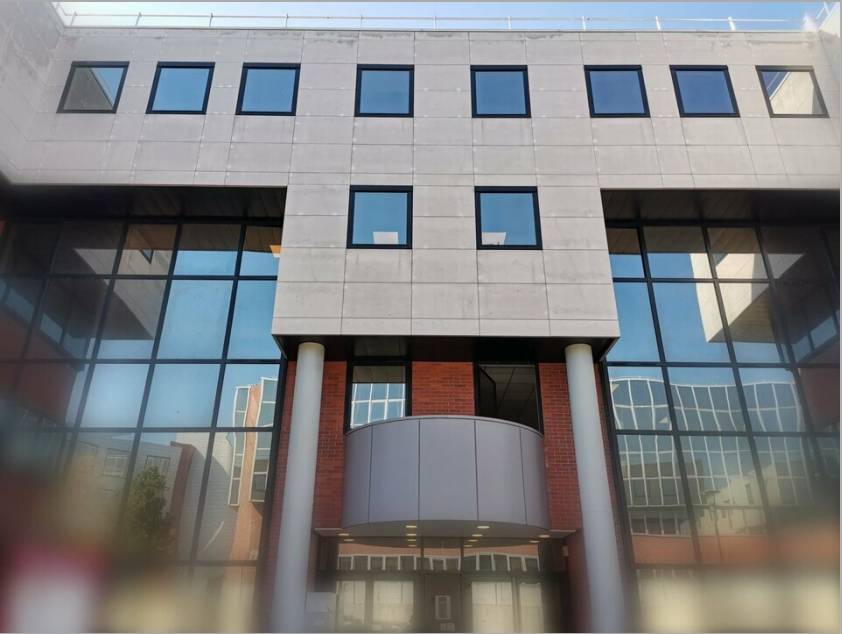 To let – non-subdivisible offices of 263 m² in Le Pecq, near Paris (78)