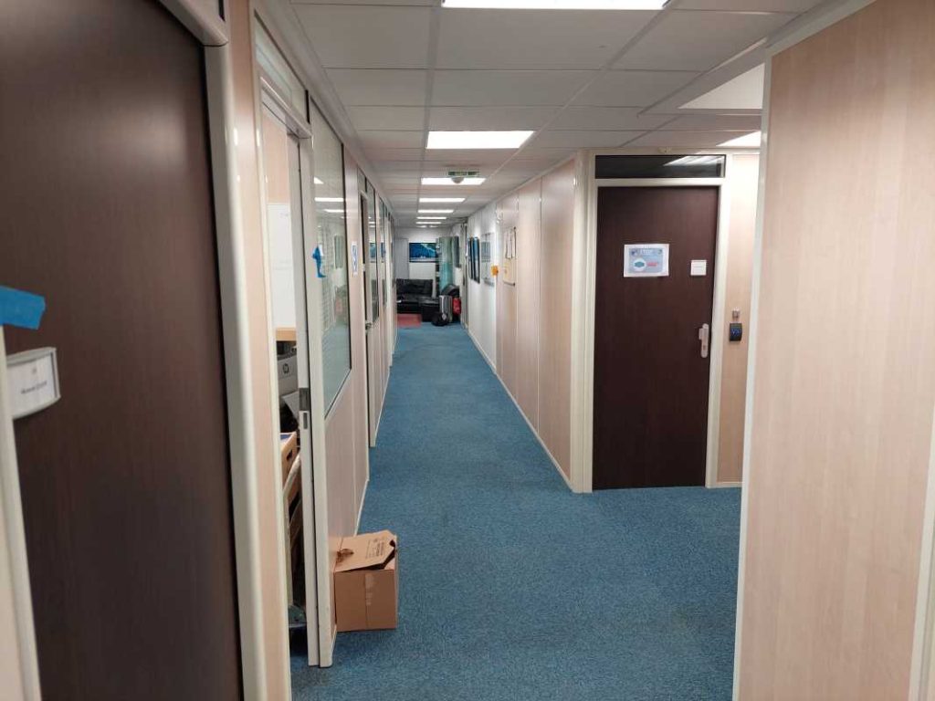 To let – non-subdivisible offices of 369 m² in Saint-Cloud near Paris (92)