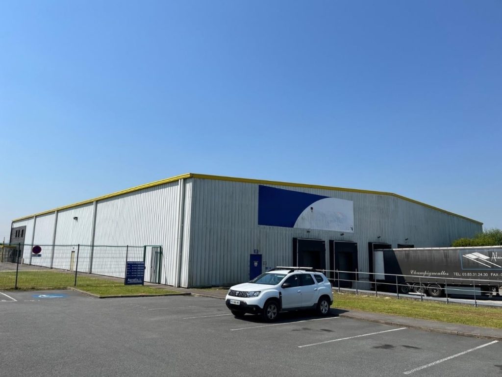 For rent – 3,150 m² warehouse near Calais – Pas-de-Calais (62)