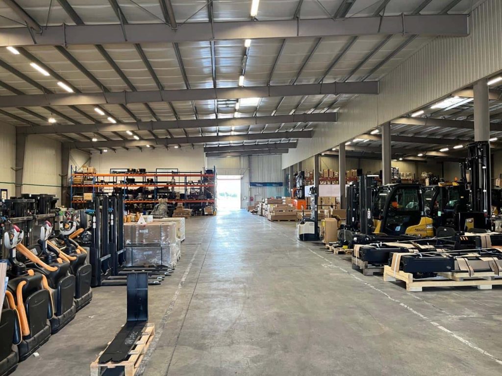 For rent – 3,150 m² warehouse near Calais – Pas-de-Calais (62)