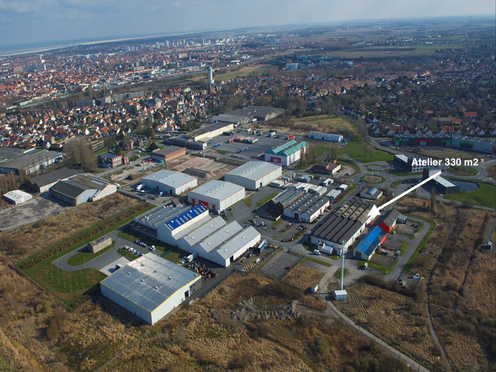 To let – 330 m² warehouse in the Terrasses de Coquelles business park in Calais – Pas-de-Calais (62)
