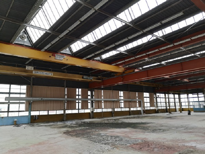 To let – 5,500 m² warehouse in Champniers