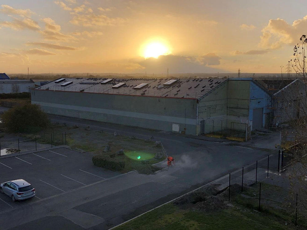 To let – 1,915 m² industrial warehouse in the Terrasses de Coquelles business park in Calais – Pas-de-Calais (62)