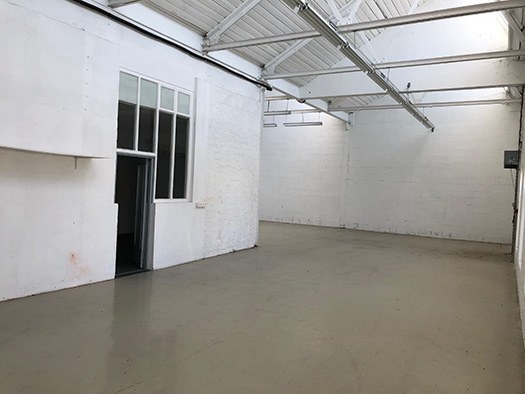To let – 190 m² industrial warehouse in the Terrasses de Coquelles business park in Calais – Pas-de-Calais (62)