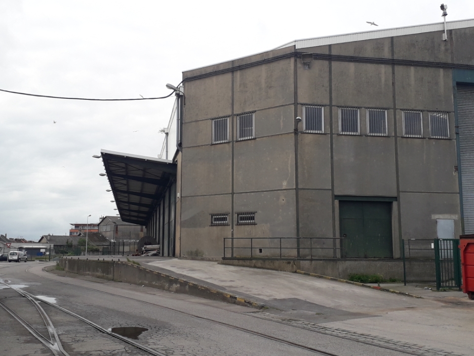 To let – 3,200 m² industrial warehouse in the port area of Calais – Pas-de-Calais (62)