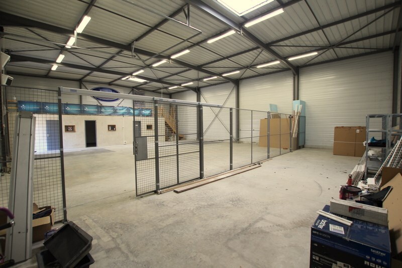 To let – 330 m² non-subdivisible warehouse in Saint-Léger-sur-Dheune, near Mâcon (71)