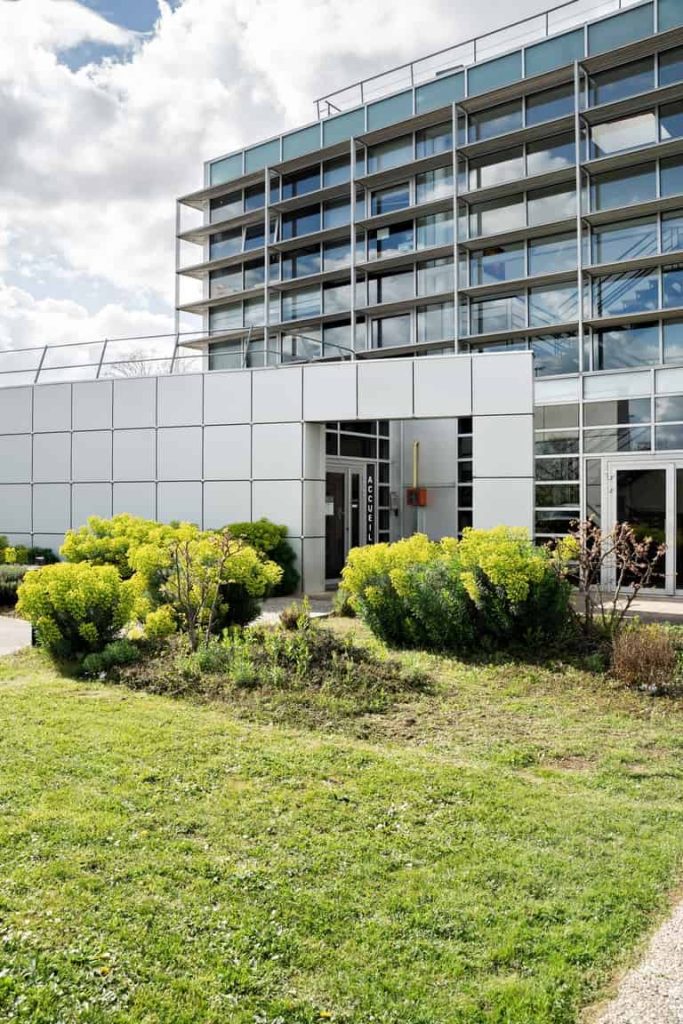 To let – Standard and L2 laboratories ranging from 12 to 80 m² dedicated to biotech in Évry-Courcouronnes, Essonne (91)
