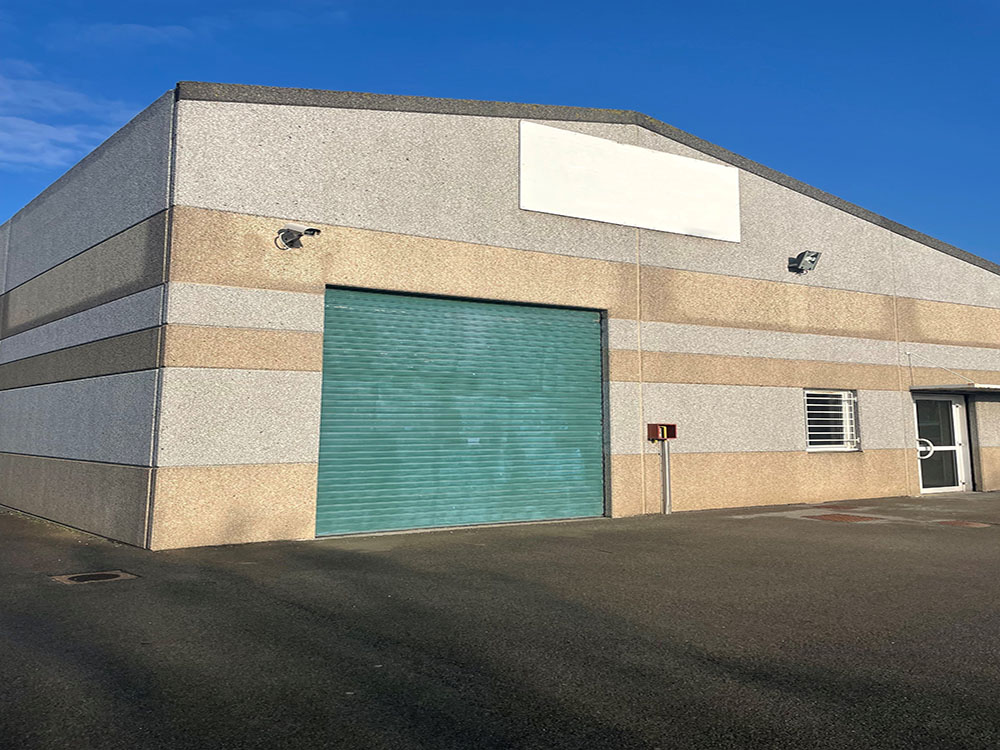 To let – 110 m² business premises in the Marcel Doret Business Park in Calais – Pas-de-Calais (62)