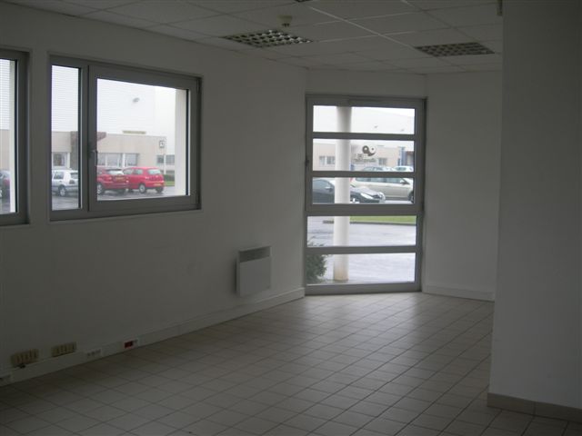 To let – 193 m² business premises in Calais – Pas-de-Calais (62)