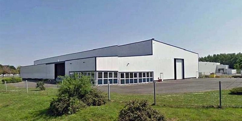 To Let – 812 m² business premises or storage premises in Ruitz – Pas-de-Calais (62)
