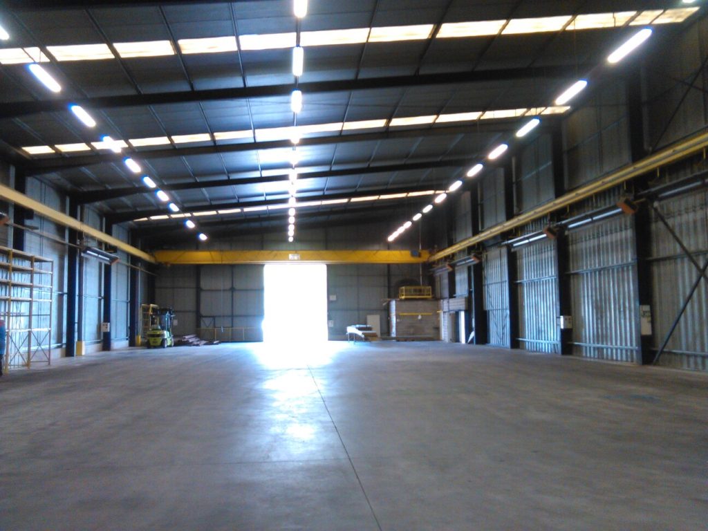 To Let – 812 m² business premises or storage premises in Ruitz – Pas-de-Calais (62)