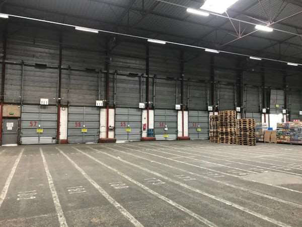 To let – business premises ranging from 4,120 to 31,556 m² near Niort