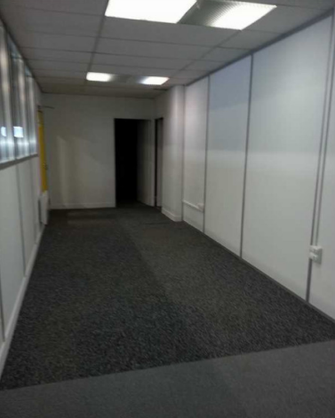 To let – non-subdivisible business premises of 440 m² in Neuilly-Plaisance (93)