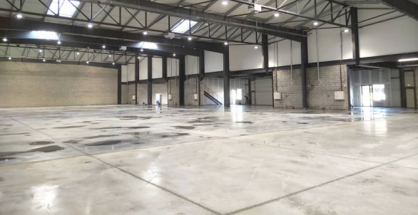 To let – non-subdivisible business premises of 527 m² in Cormeilles-en-Parisis (95)