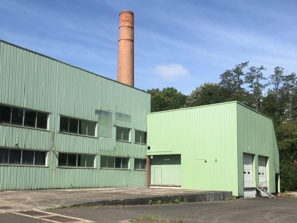 To let – 5,270 m² of storage space in La Couronne