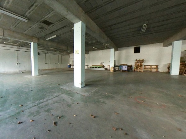To let – 5,270 m² of storage space in La Couronne