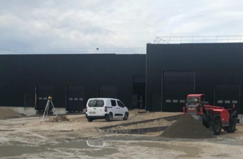 To let – 2,200 m² of industrial premises in Montbéliard