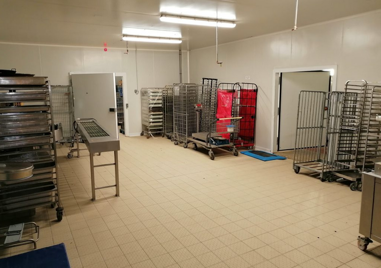 To let or for sale – 640 m² agri-food building in Vic-Fezensac, in the Gers