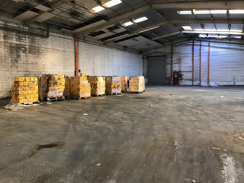 To let or for sale – 2,400 m² industrial warehouse in Calais – Pas-de-Calais (62)