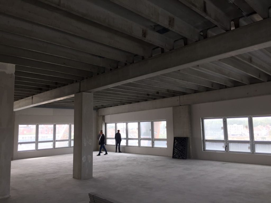 To let or for sale – 650 m² offices, divisible from 250 m², in Calais (62)