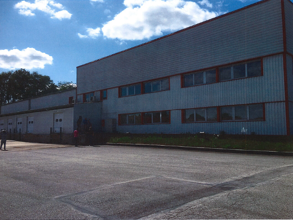 For sale / To let – 1,925 m² warehouse in Limoges